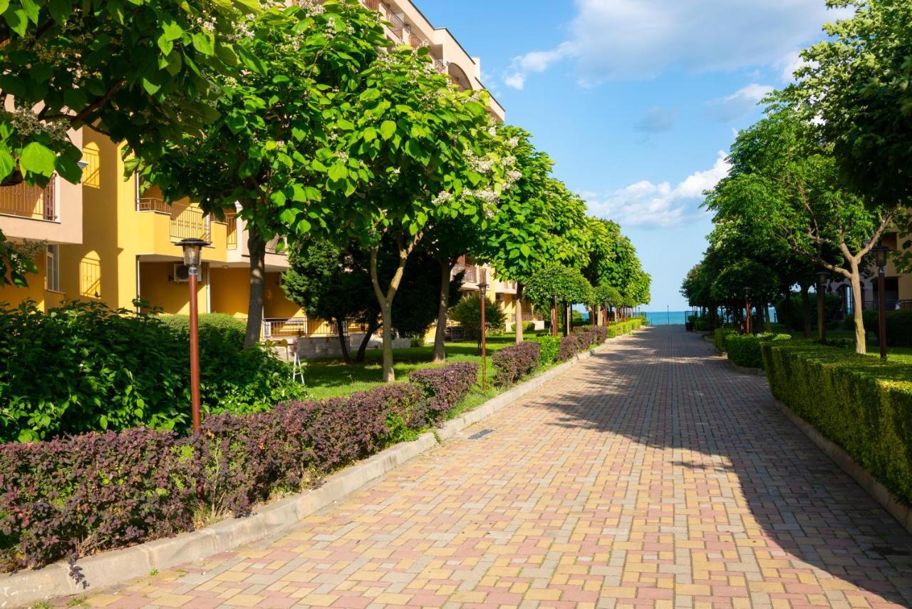 Apartament Midia Apartment Ахелой Екстериор снимка